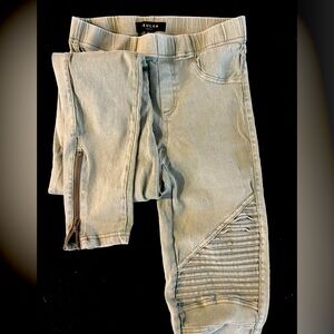 Size S, Beulah Moto stretchy jeggings